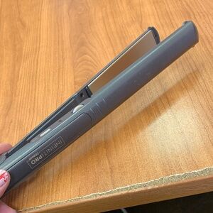 INFINITIPRO by Conair Black Hair Straightener
